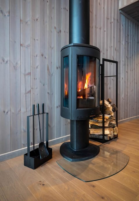 Living room, fireplace