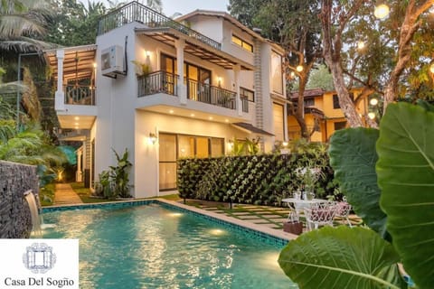 Property building, Garden, Garden, Garden view, Pool view, Swimming pool, Swimming pool
