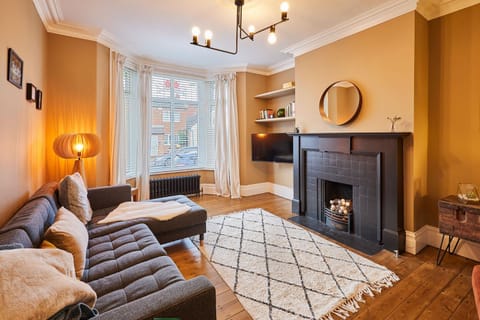 TV and multimedia, Living room, Photo of the whole room, Seating area