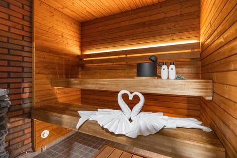 Sauna, Sauna, towels