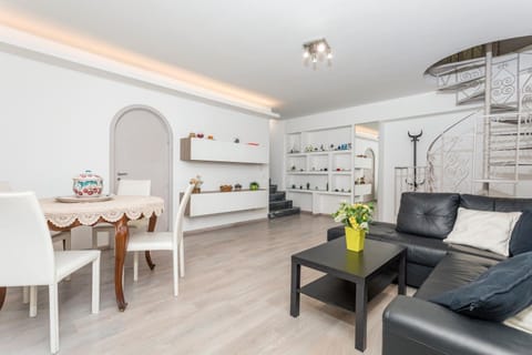 Property building, Living room