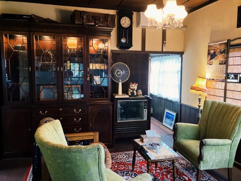 Communal lounge/ TV room, Communal lounge/ TV room