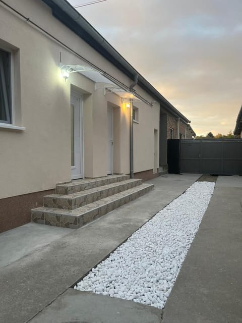 Property building, Property building