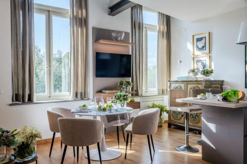 Verdi 1928, A Cozy Wallside Retreat Apartment in Capannori