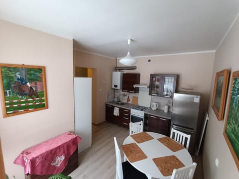 Kitchen or kitchenette, microwave, oven, kitchen, kitchen