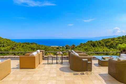 View (from property/room), Balcony/Terrace, Sea view