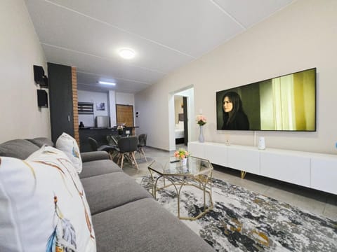 Communal lounge/ TV room, Living room