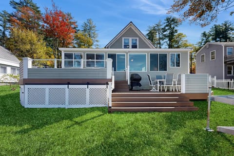 Four Seasons Lakehouse House in Franklin