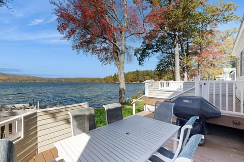Four Seasons Lakehouse House in Franklin