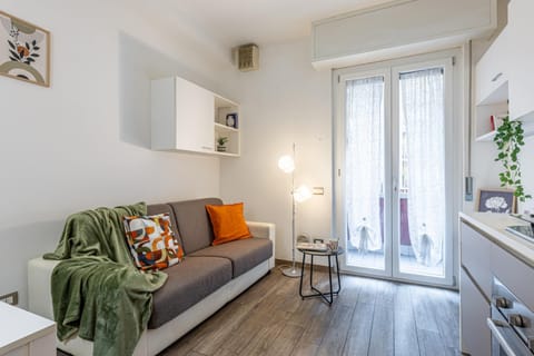 Living room, Photo of the whole room