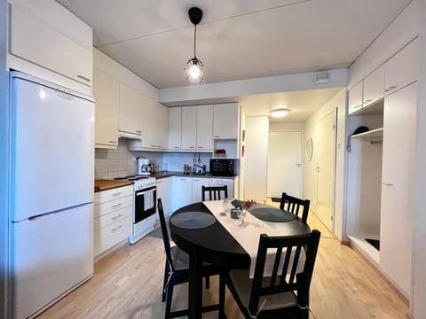 Cozy flat in Suurpelto Apartment in Uusimaa