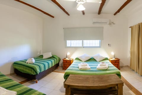 Bed, TV and multimedia, Photo of the whole room, Bedroom, Garden view, heating, internet, towels, wardrobe, air conditioner