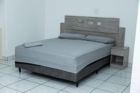 Kitchen or kitchenette, Photo of the whole room, Bedroom