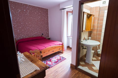 Bed, Bathroom, Bedroom