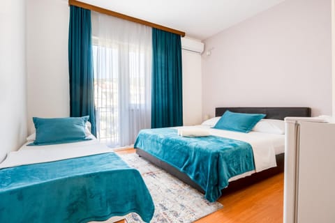 Apartments & Rooms La Putalina Bed and Breakfast in Neum