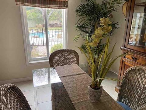 Beach Side Beauty with amazing Pool! House in Crystal Beach