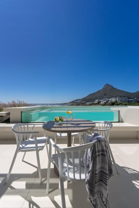 Solstice by Bliss Collection Apartment in Camps Bay
