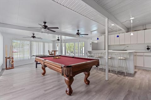 Florida Living Villa in Bayshore Gardens