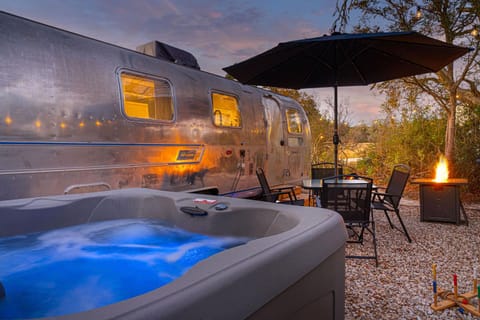 Running Buck Airstream 1 - Hot Tub & 5 Min to Main Campground/ 
RV Resort in Fredericksburg