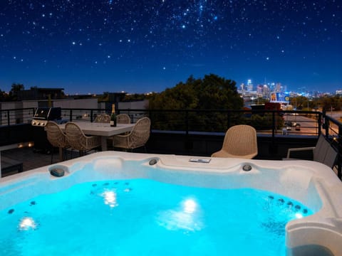 8BR Rooftops with Hot Tub Fire Pit Skyline Views House in East Nashville