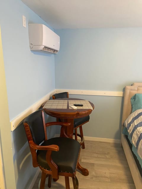 Cozy Studio in Quiet Neighborhood Apartment in Bayshore Gardens