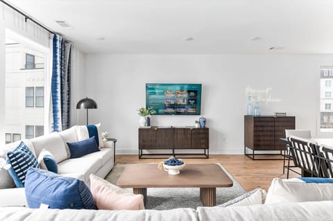 Rooftop Hot Tub Fire Pit 6BR Near Broadway House in East Nashville