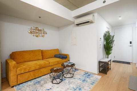 Living room, Seating area, air conditioner