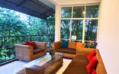 View (from property/room), Balcony/Terrace, Seating area, Garden view