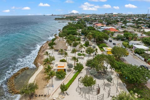 Neighbourhood, Beach