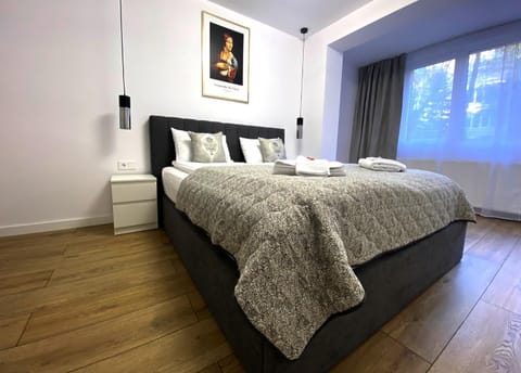 Bed, Bedroom, wardrobe