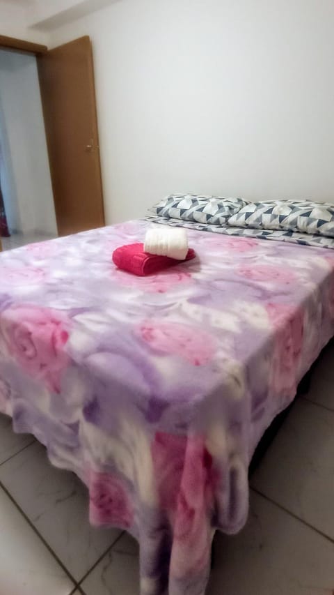 Bed, Bedroom, towels, wardrobe