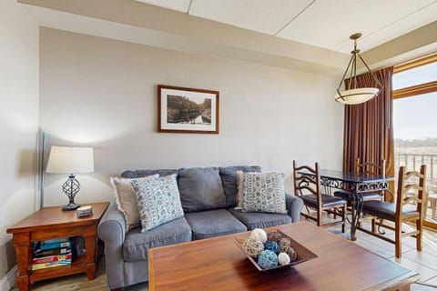 Chula Vista Resort Villa # 7215 Apartment in Wisconsin Dells