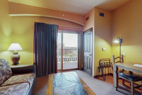Chula Vista Resort Condo # 2520 Hotel in Wisconsin Dells
