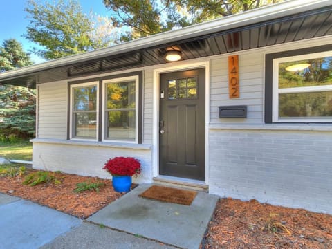 1402 Crescent House in Ames
