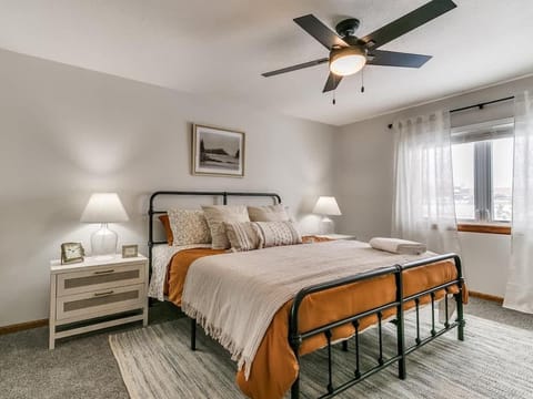 4901 Waller House in Ames