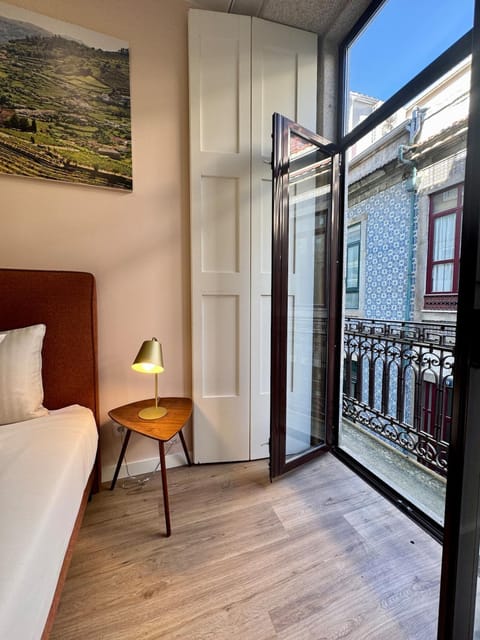 Bed, View (from property/room), Balcony/Terrace, Bedroom