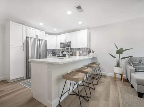 Waterfront-Family & Pet Friendly for 6 House in Apollo Beach