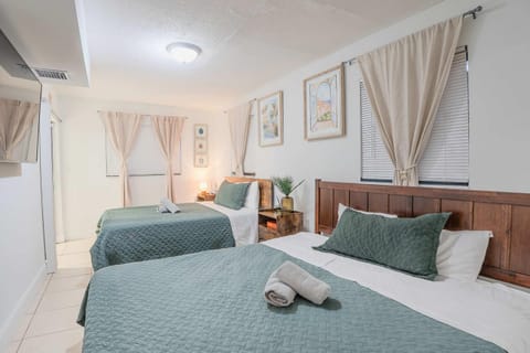 Villa Hollywood Pool Trampoline BBQ Hard Rock Villa in Hollywood