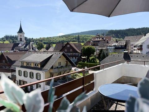 Nearby landmark, Natural landscape, View (from property/room), Balcony/Terrace, Mountain view