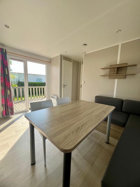 Mobil home spacieux 5 personnes à 15 min de Concarneau Campground/
RV Resort in Trégunc