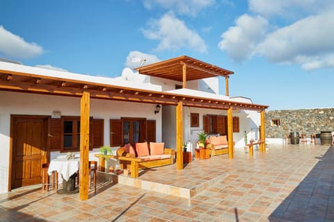 Property building, Balcony/Terrace