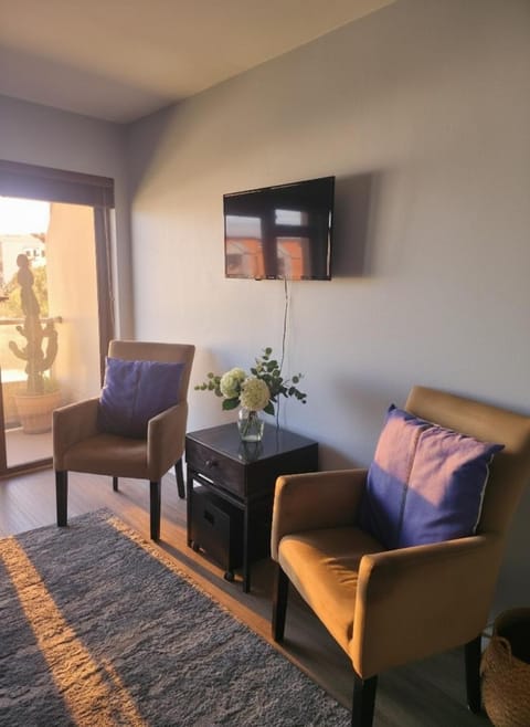 Summertide Beachside Retreat Apartment in Cape Town