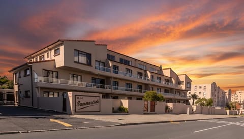 Summertide Beachside Retreat Apartment in Cape Town