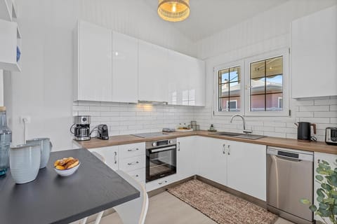 Αmazing house for 8 near the sea! Apartment in Euboea