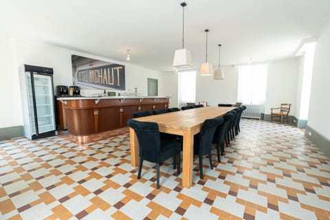 Lounge or bar