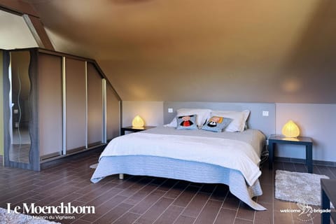 Bed, Photo of the whole room, Bedroom, towels, wardrobe