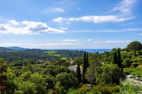 Splendide villa de luxe, vue mer et montagne Villa in La Croix-Valmer