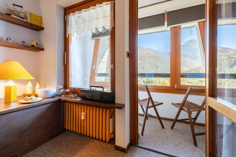 Hostdomus - On the slopes Apartment in Sestriere