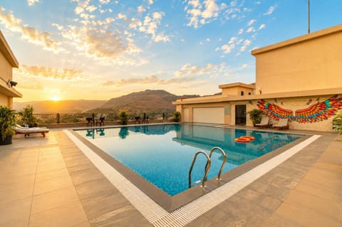 Pool view, Swimming pool