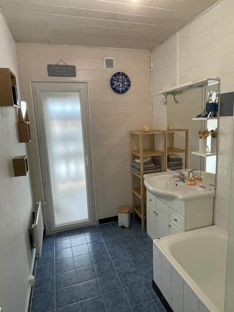 Appartement cosy et calme au cœur de Landerneau Apartment in Landerneau